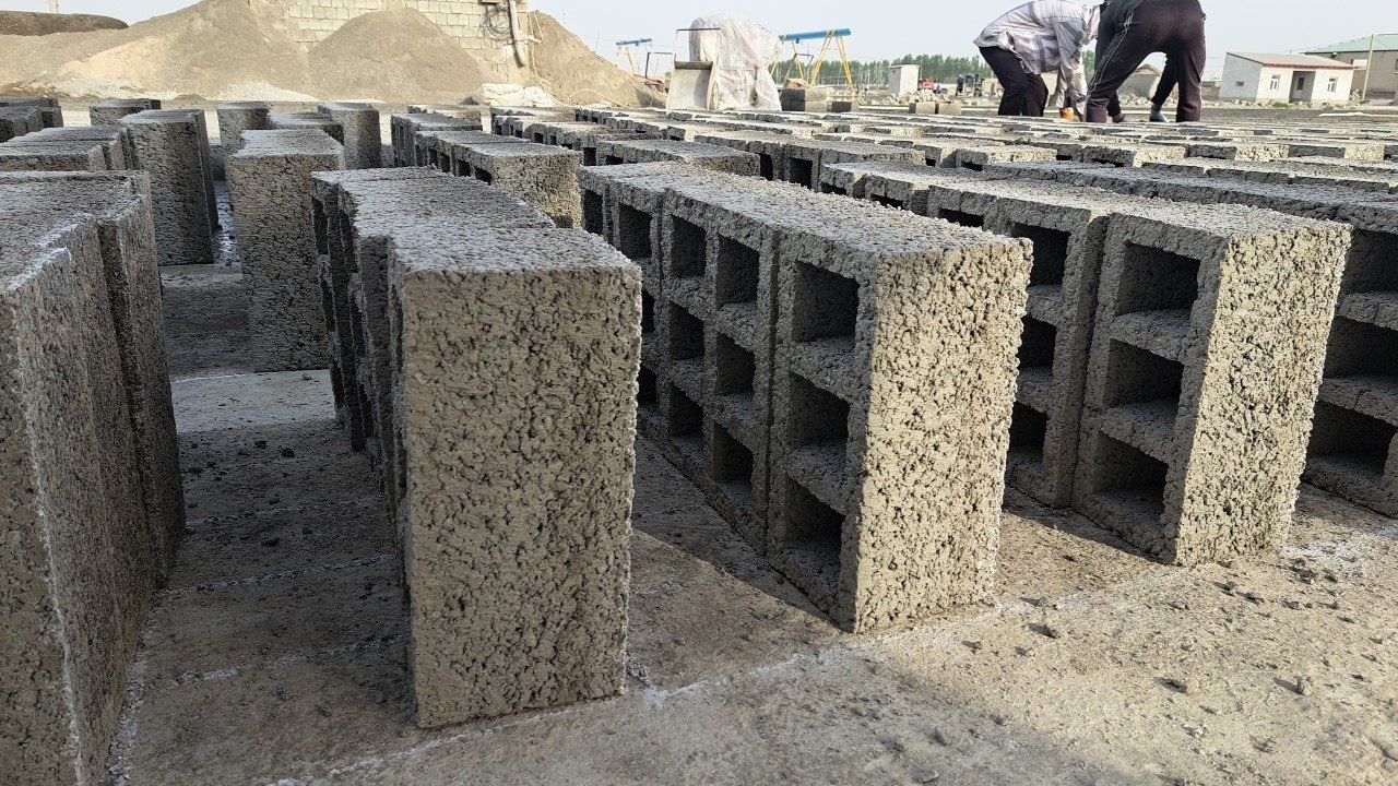 Shlaka blok 16.×36. JIZZAX sementdan shebenli yuvulgan qumdan sifatl