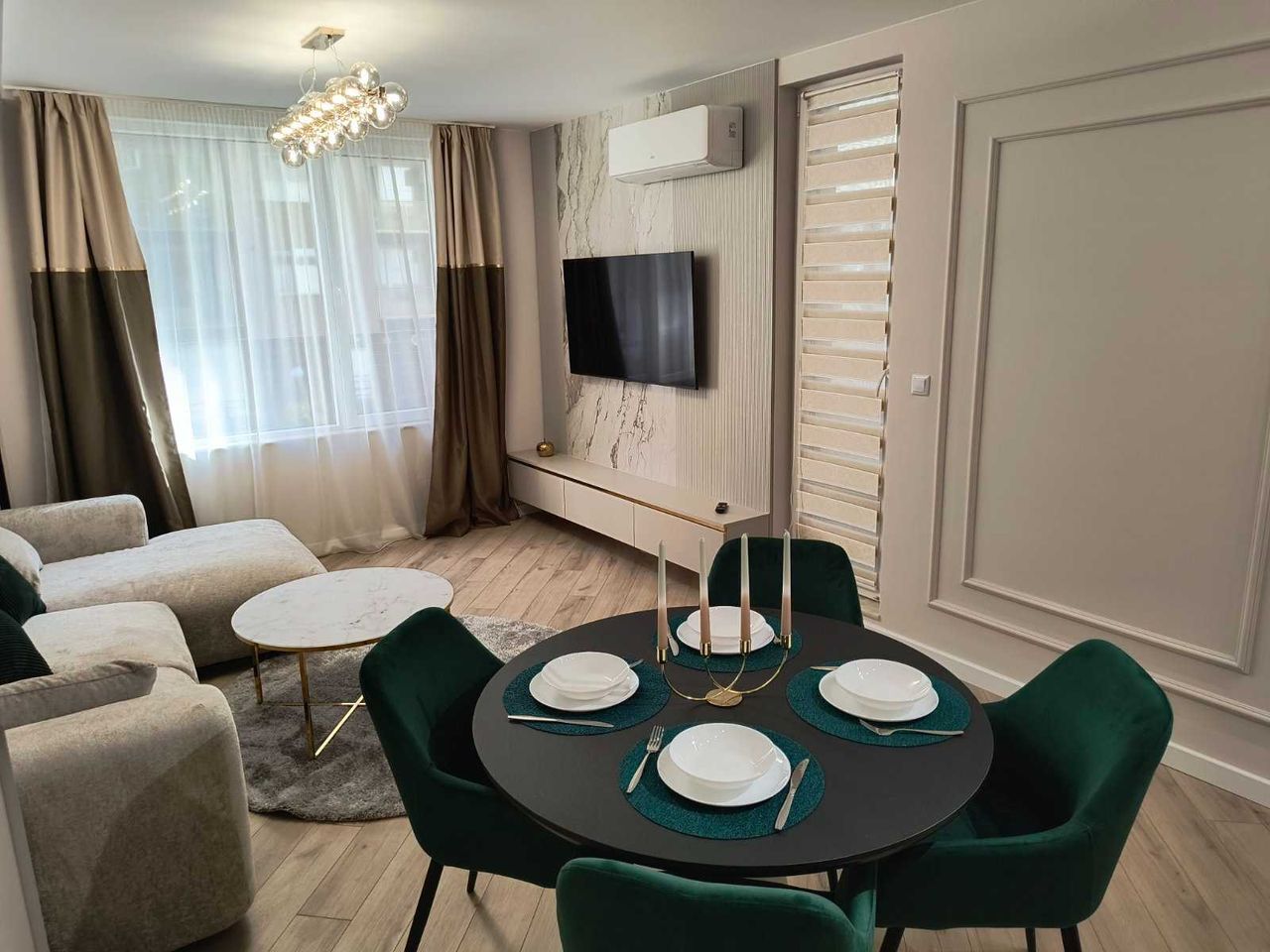 Дава се под наем Тристаен апартамент в София, Кръстова вада - 92 кв.м за 1400 € - Снимка #1