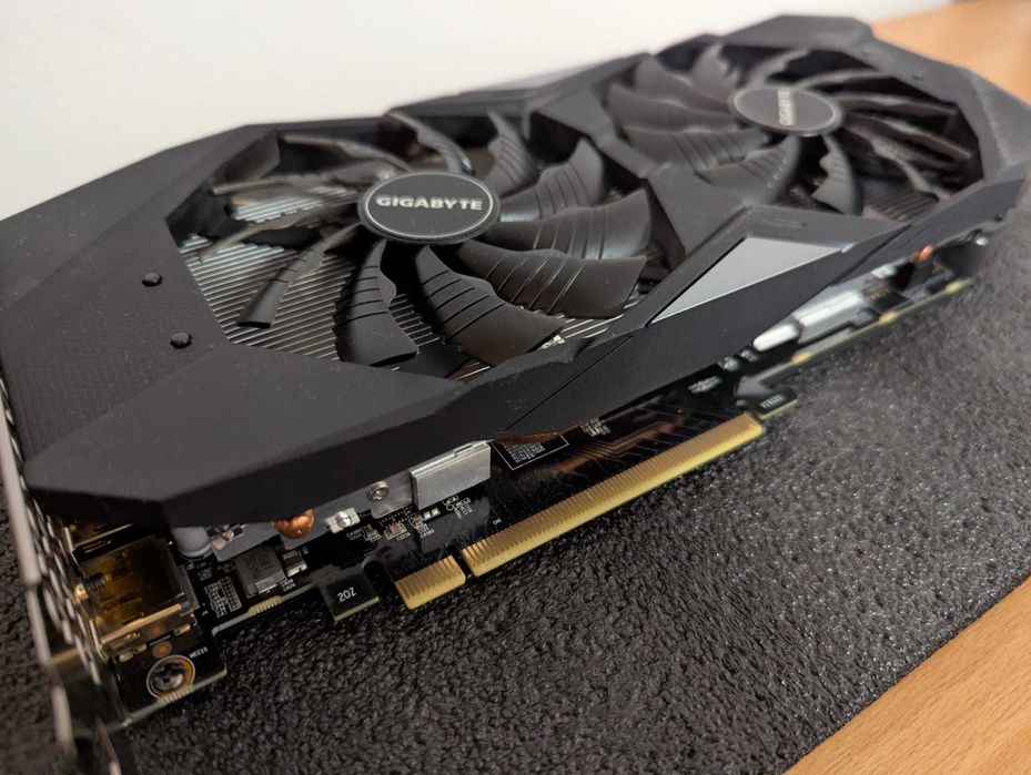 Placa video PCie Gigabyte Nvidia RTX 2060 Super 8Gb DDR6