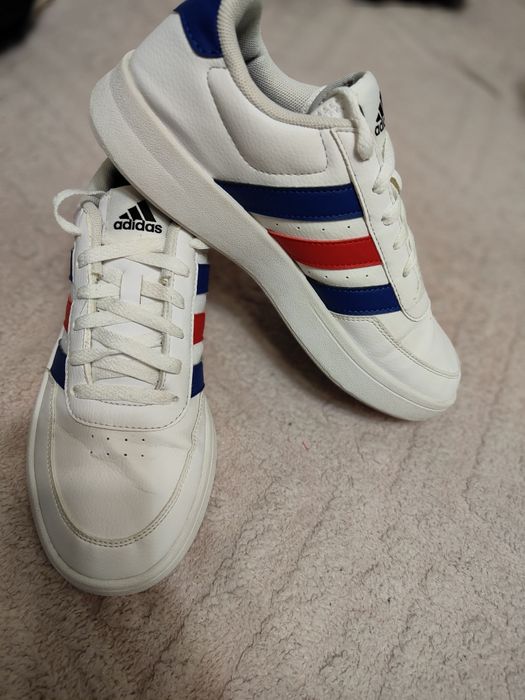 Adidași măr. 7uk (40-41)