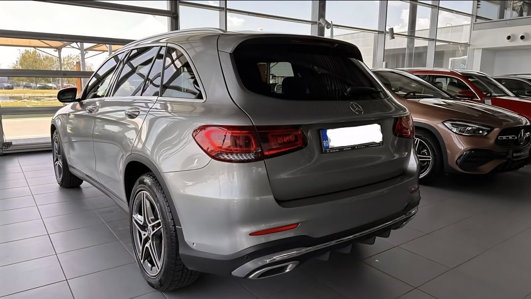 Mercedes GLC 220d 4MATIC an 2020