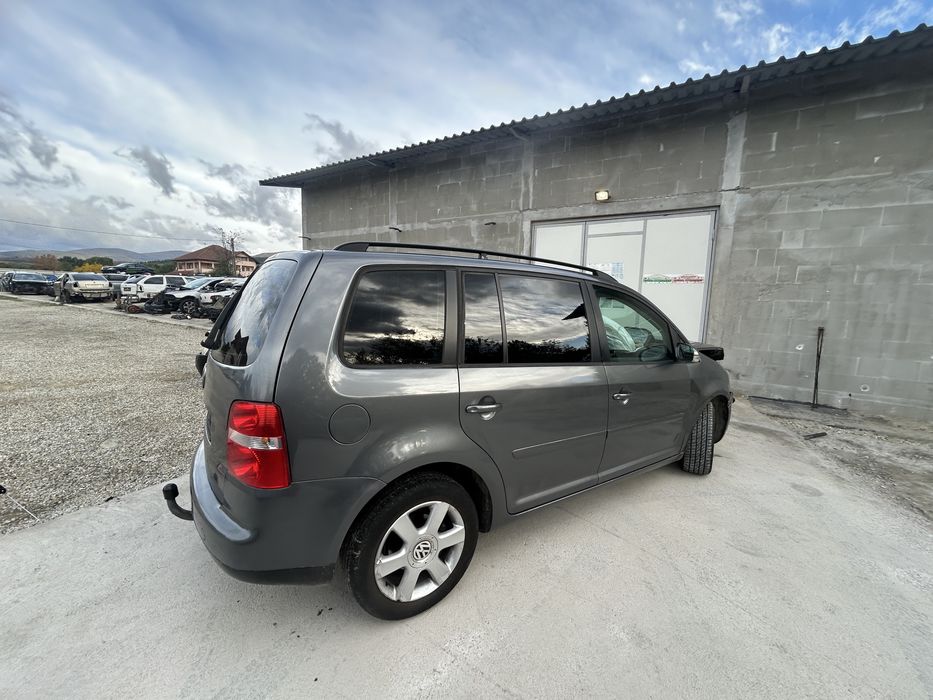 Carlig bara spate haion usi vw touran 2007