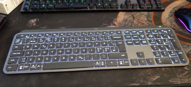 Vand tastatura Logitech MX Keys