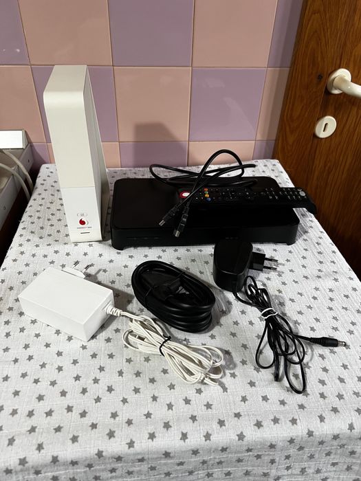 Vând mediabox Vodafone .