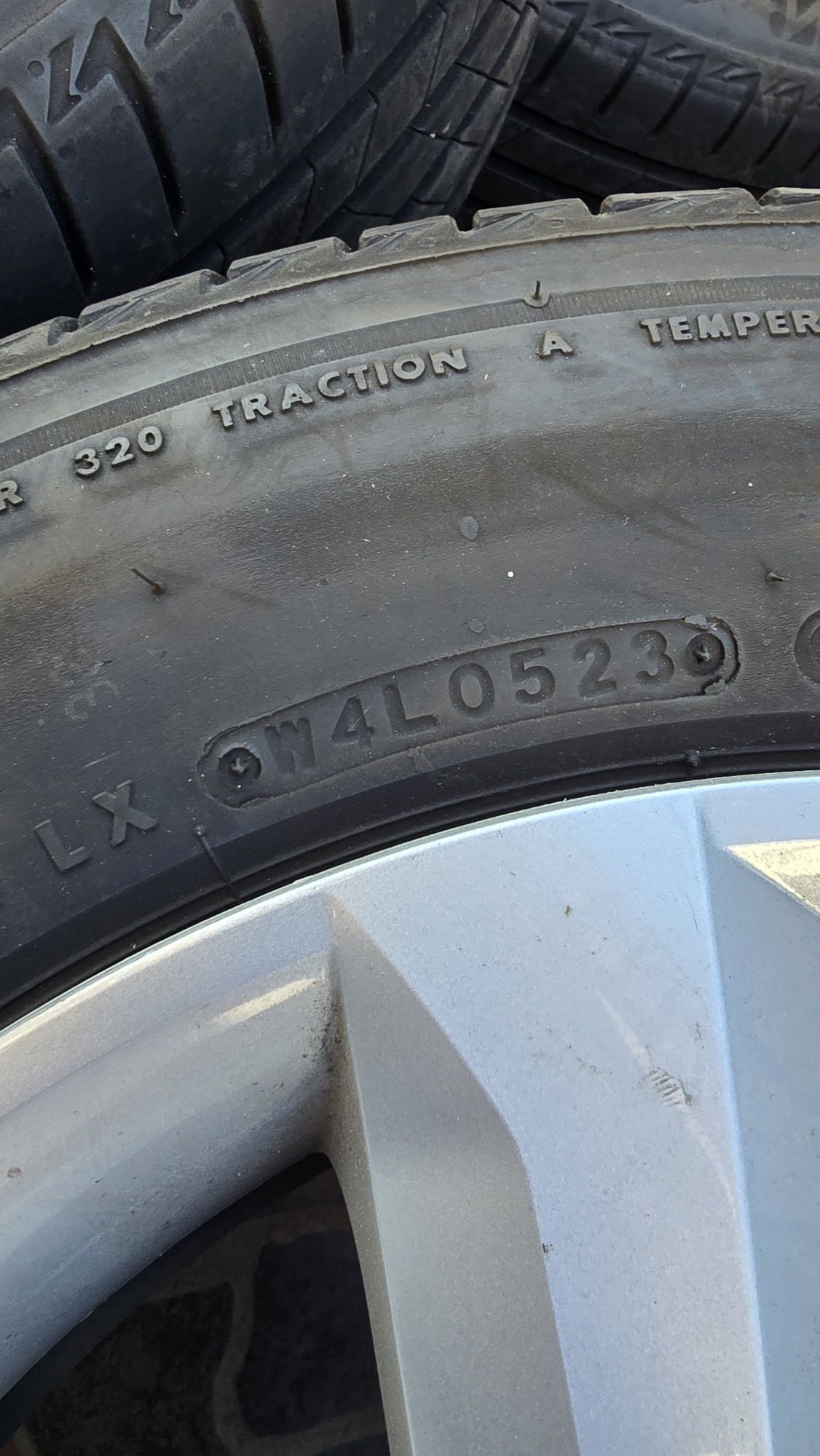 Roti structurate Dacia Anvelope vara 185 65 r15 logan sandero