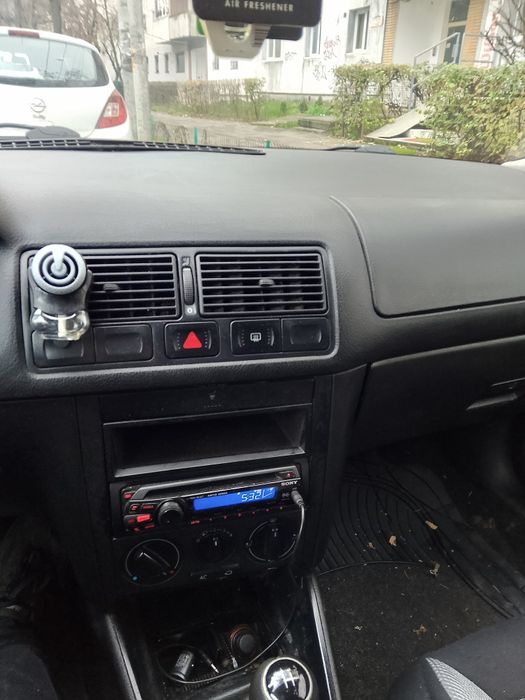 Vând mașina golf4 diesel