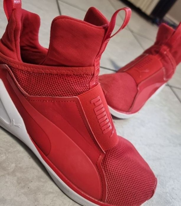 Червени кецове Puma номер 39