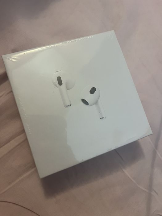 Air pods 3 чисто нови запечатани !!