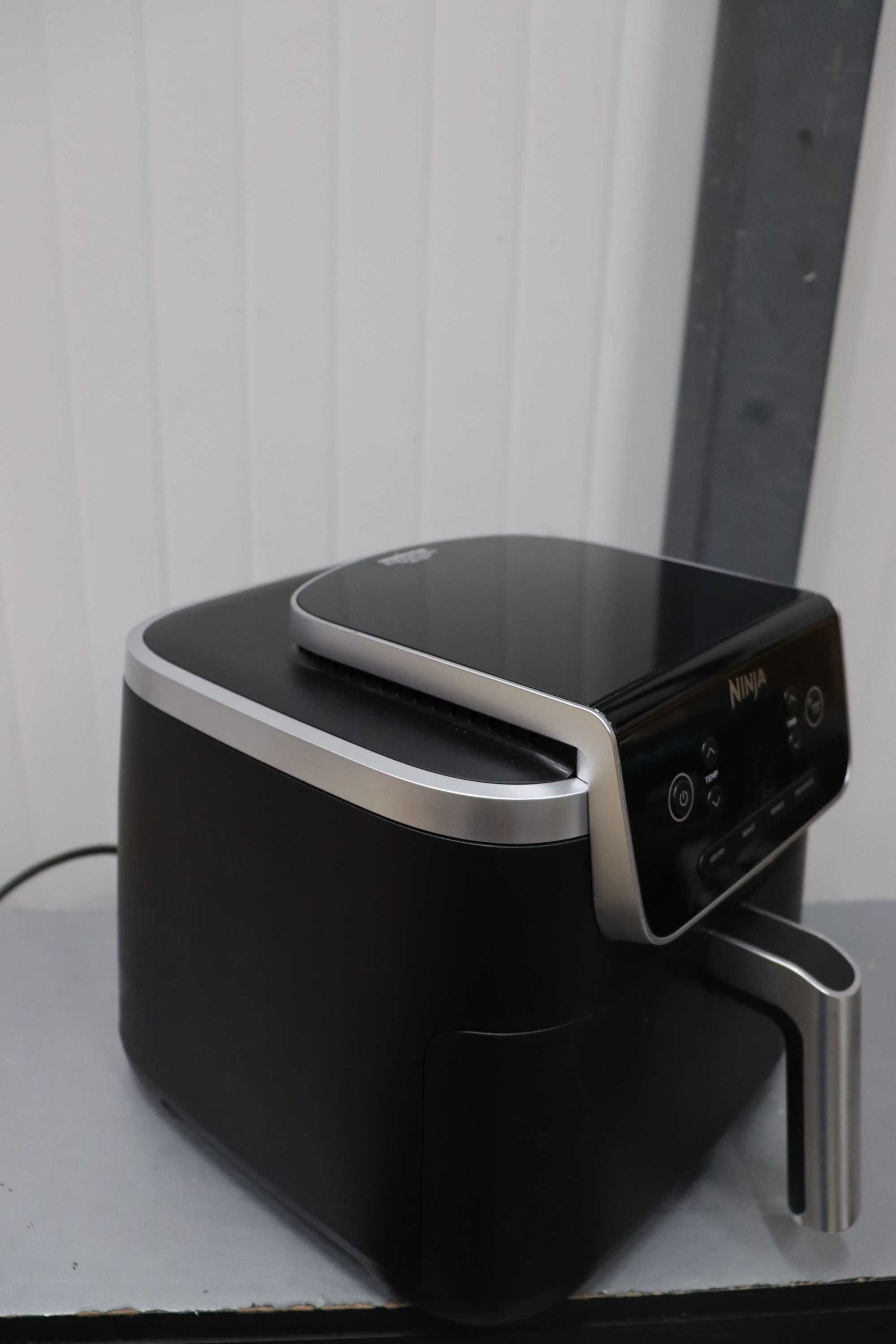 Фритюрник с горещ въздух NINJA AF140EU