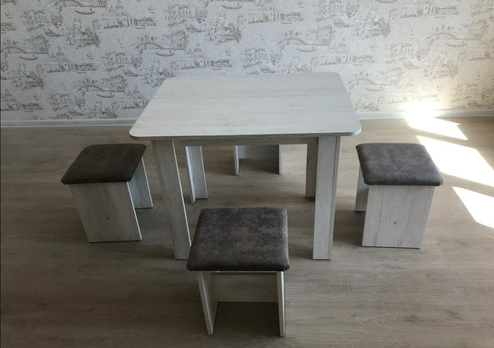 Продаются новые кухонные столы, табуретки от производителя.