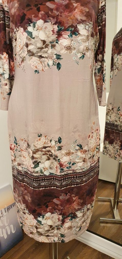 Rochie elastica marimea 40- 42