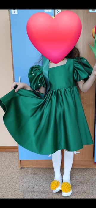 Нарядное платье для девочки