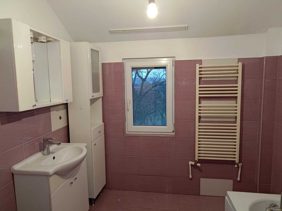 Apartament spațios de 4 camere, mobilat – Câmpia Turzii