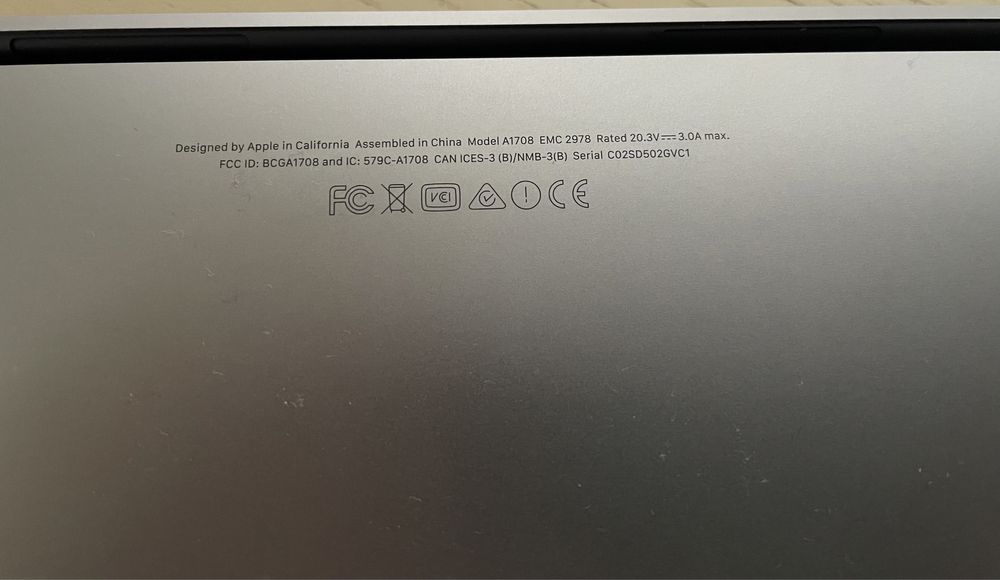 Vand MacBook Pro Core I5 plus Magic Mouse