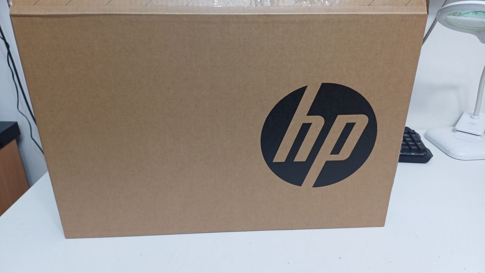 Laptop Hp nou la cutie 17,3 8gb ram Ssd 512 Video Dedicat 2gb