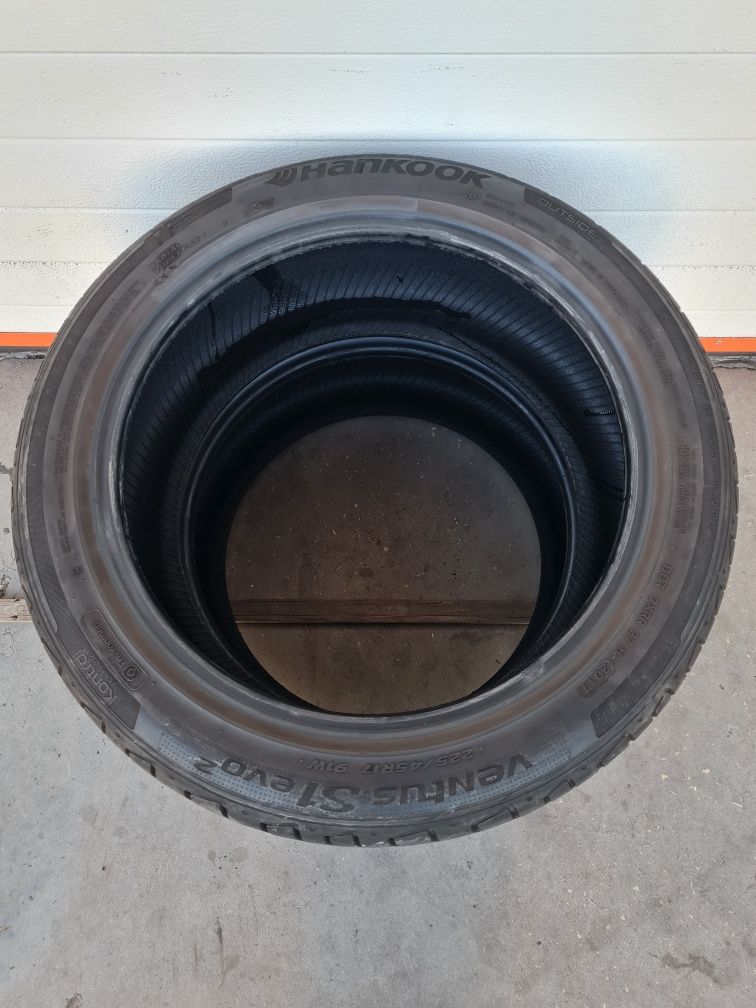 Летни гуми 2 броя HANKOOK Ventus S1 Evo2 225 45 R17 дот 2017