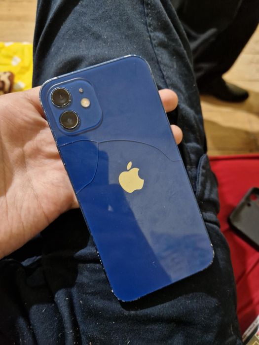 Vand/schimb iphone 12/xr
