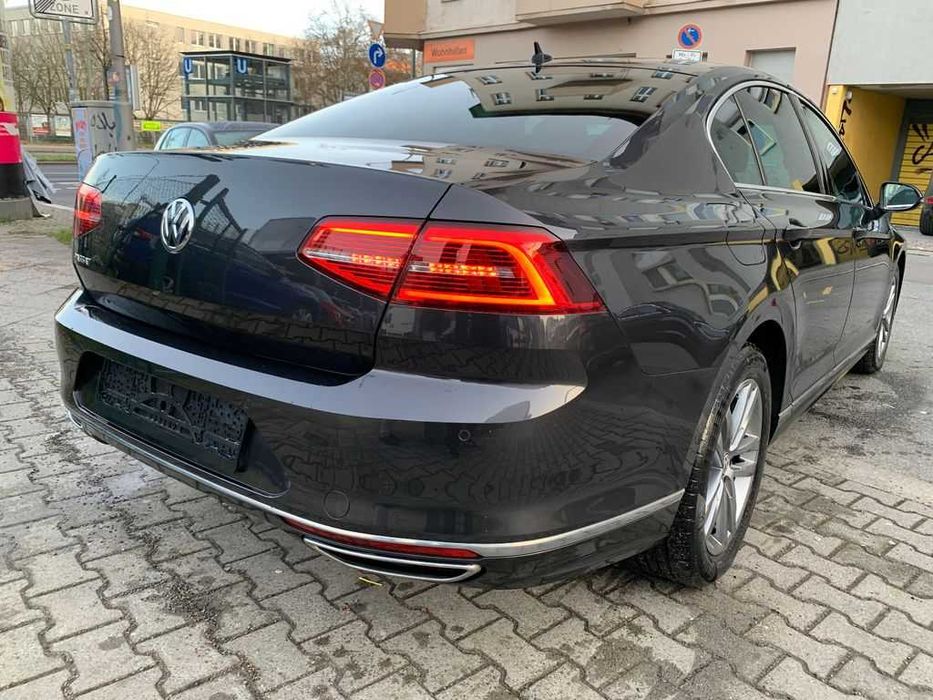 Masini de inchiriat Bucuresti Aeroport Inchirieri Auto  Rent A Car