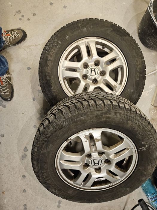 Оригинален комплект лети джанти със зимни гуми за Хонда crv 15 цола