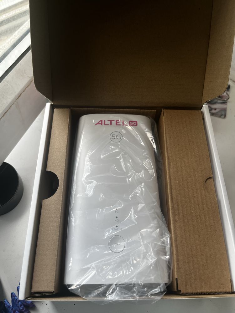 Продаю Роутер Altel