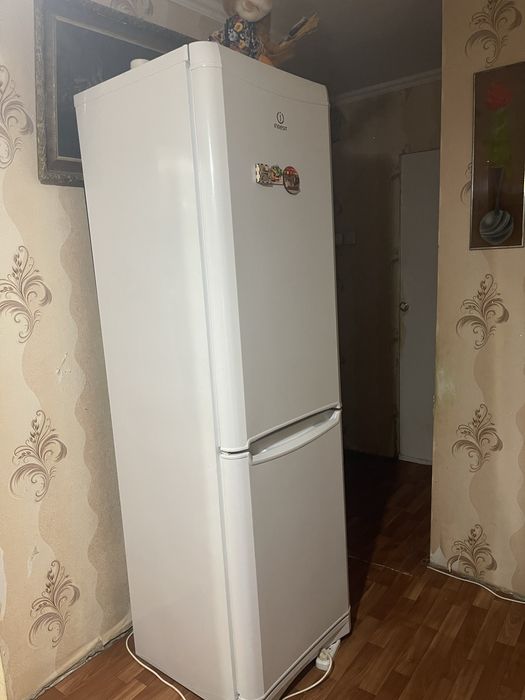 Продается холодильник.