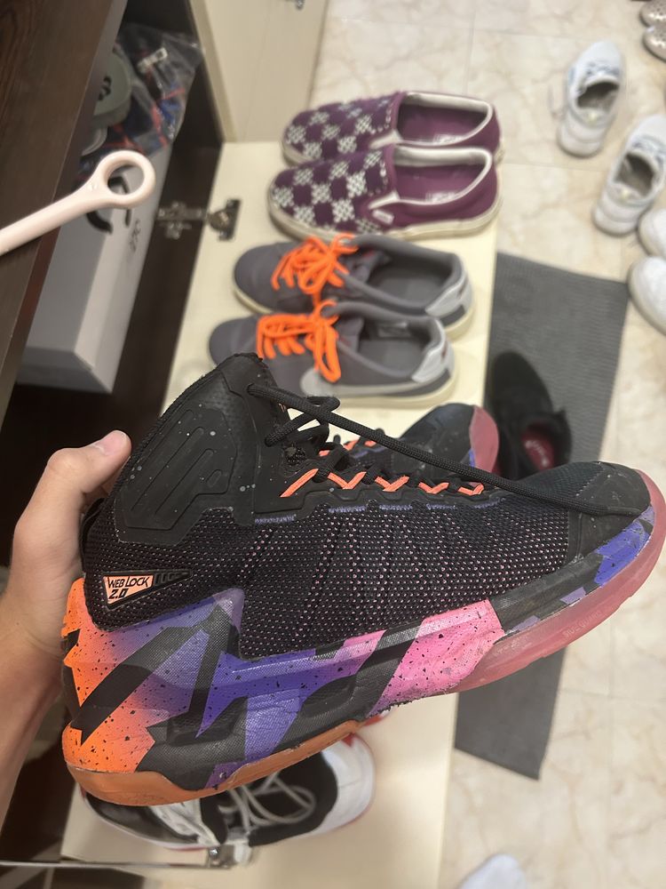 Обувки (Nike SB, Jordan; Vans; Tarmak)