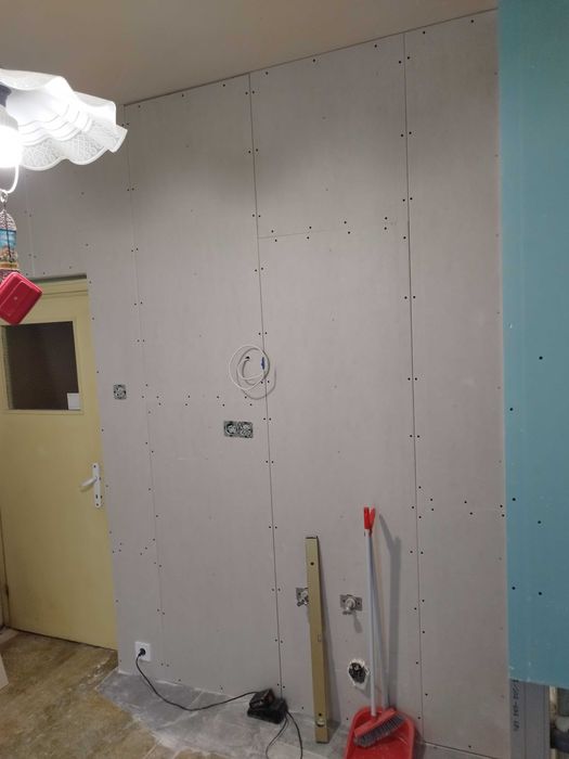 Обръщане, мебели,подмазване,шпакловане на прозорци и врати след монтаж