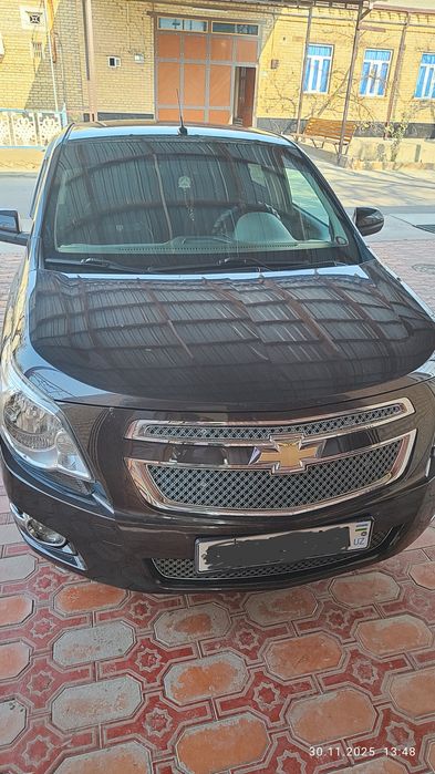 Кобальт автомашинаси сотилади