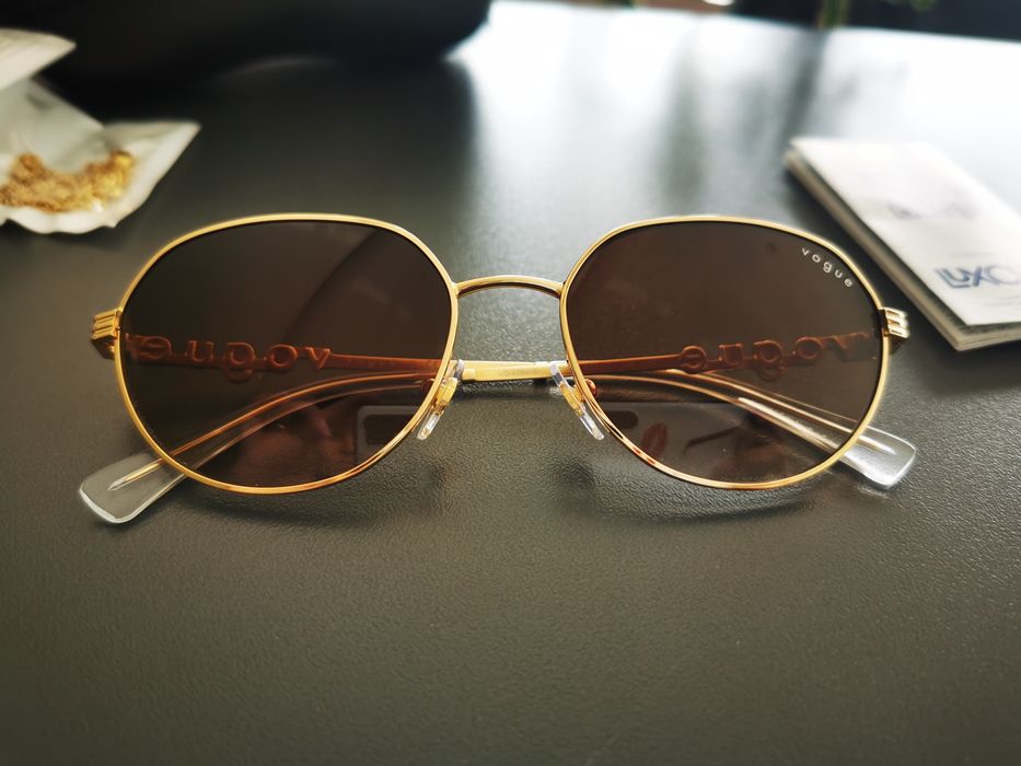 Слънчеви очила на известна марка