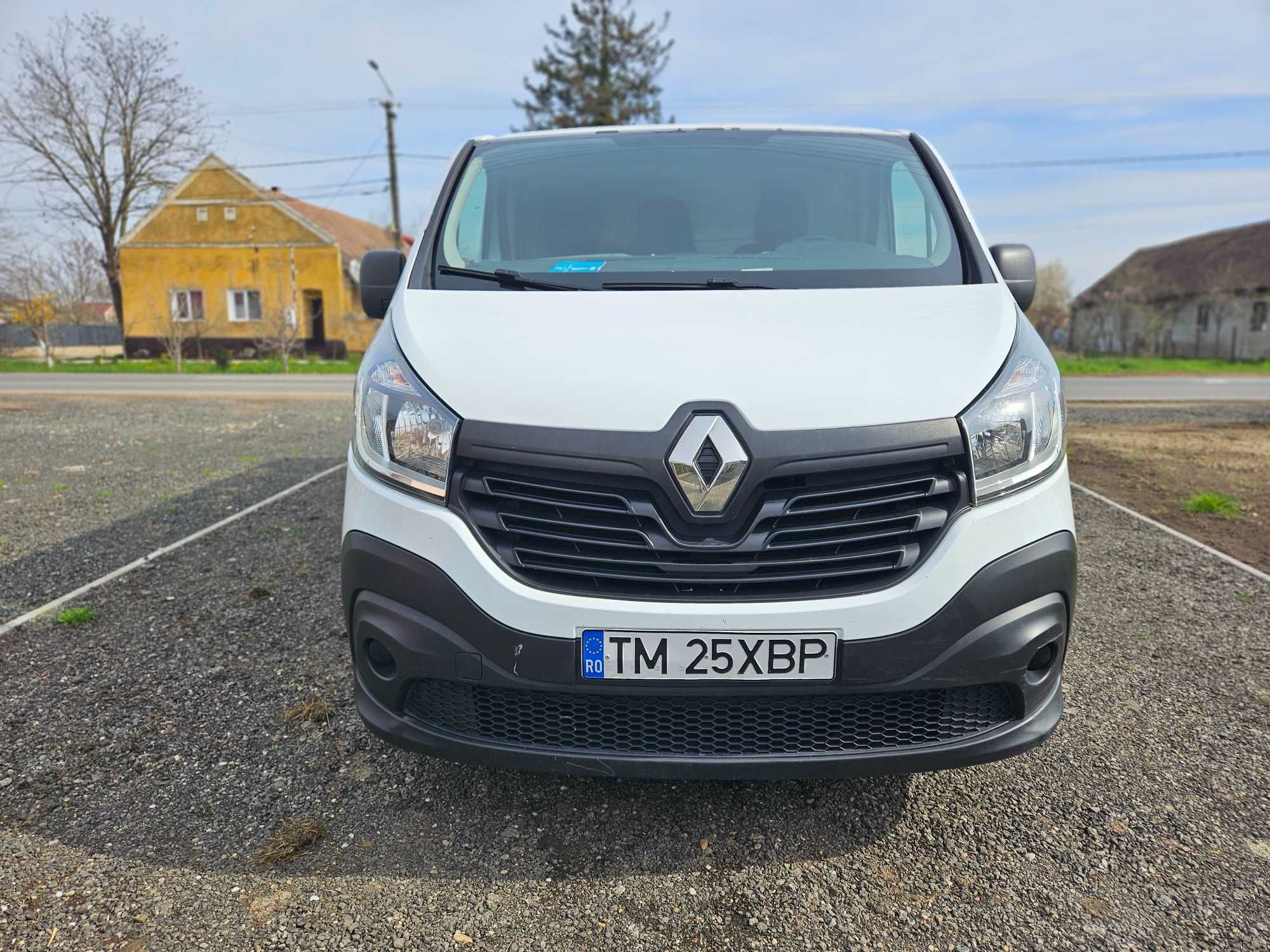 Renault Trafic L2H1 2015 Dci120