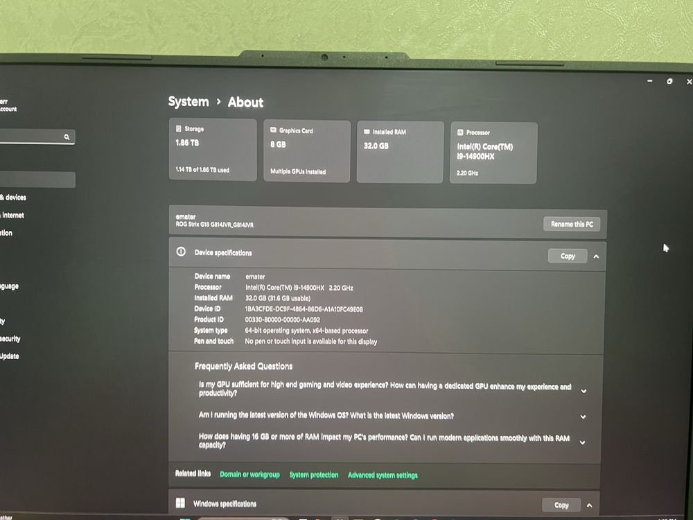 Asus Rog Strix G18 2024