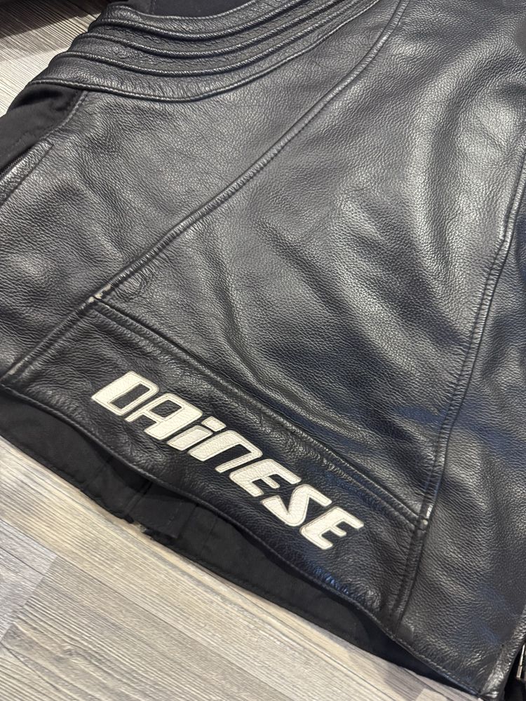 Яке с протектори Dainese 48