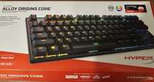 Tastatura mecanica RGB HyperX