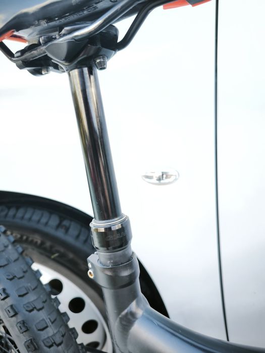 Bicicletă electrică (ebike hibrid)Giant Intrigue X e+ pro 2  29