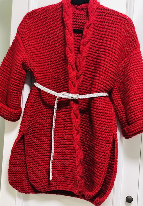 Cardigan realizat manual