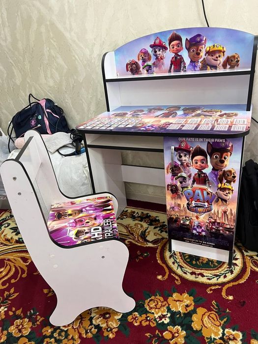 Парта для детей.