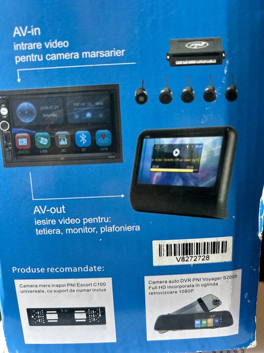 Casetofon auto cu navigatie