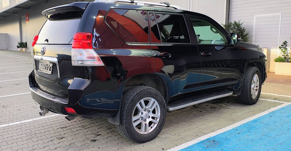 Toyota Land Cruiser 150