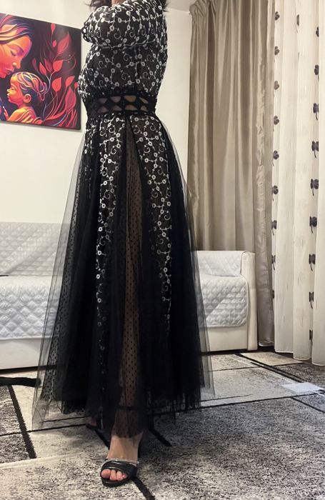Rochie ocazie din dantela cu maneca