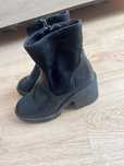 Botine din piele