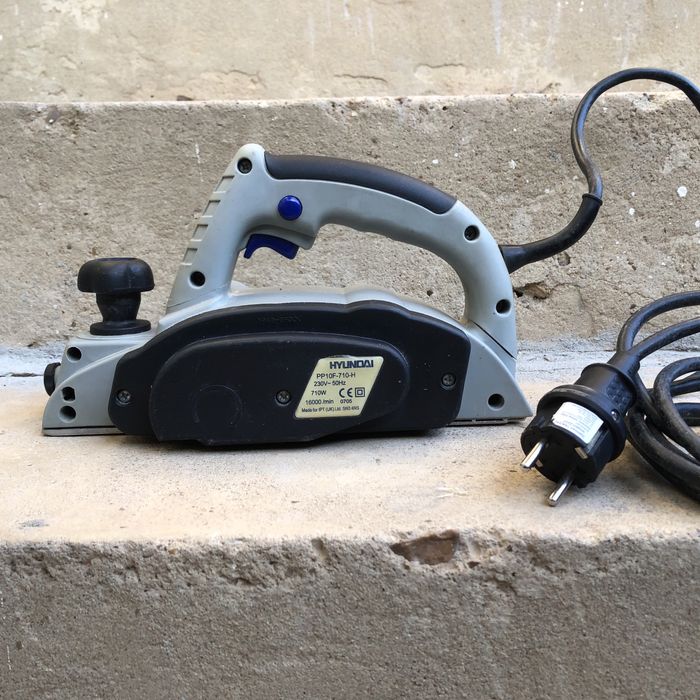 Електрическо ренде, 710W