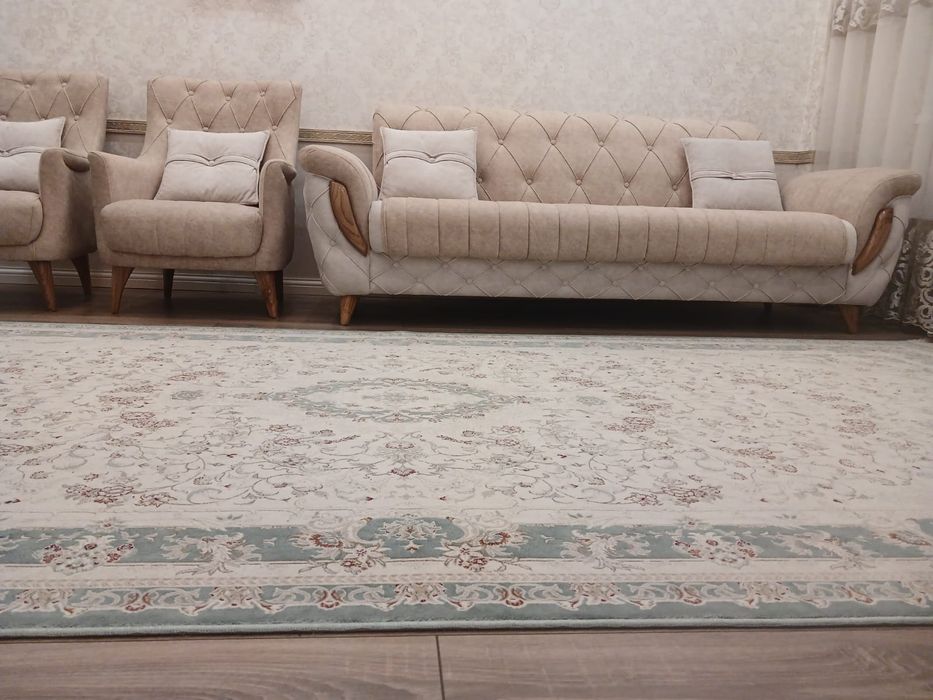 Продам диван два кресло в отличном состоянии