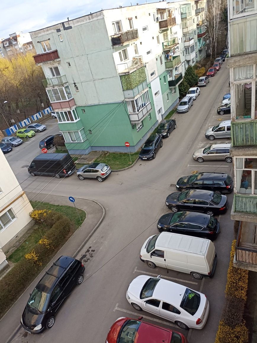 De vânzare apartament cu 3 camere