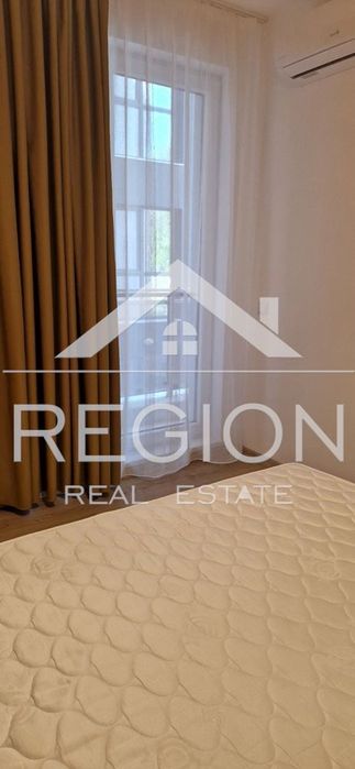 Дава се под наем Двустаен апартамент в Варна, Цветен квартал - 65 кв.м за 459 € - Снимка #2