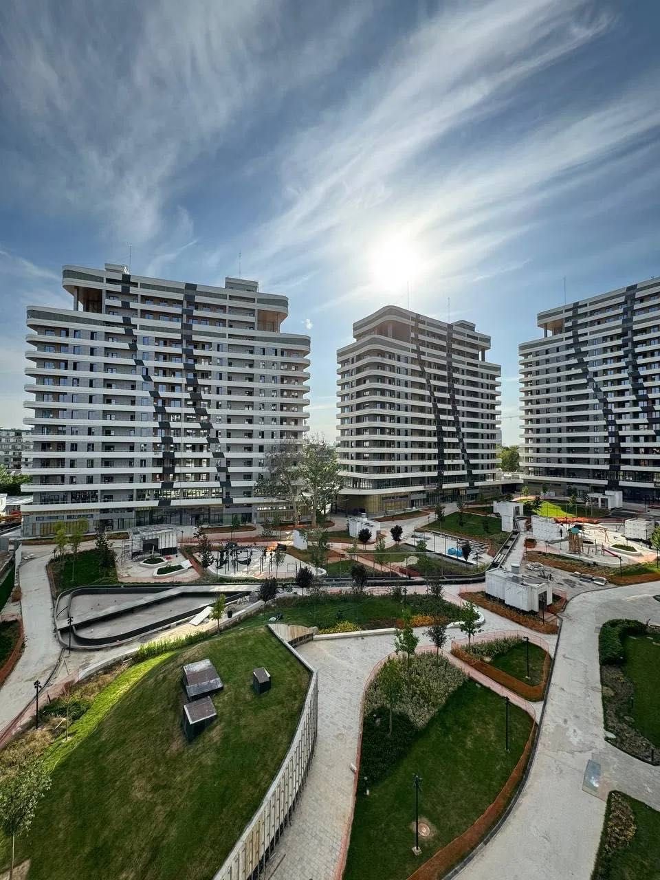 Infinity Продается 3 комнатная коробка ул.Садыка Азимова Ц-1