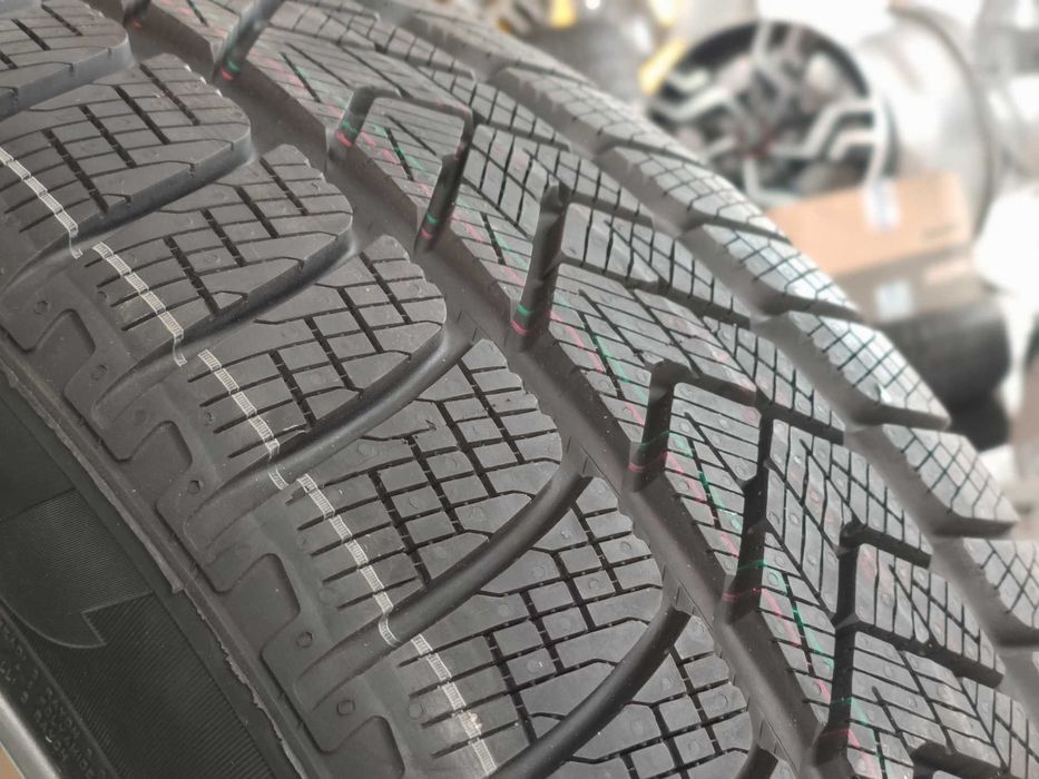 Нови оригинални джанти 20цола 5 108 с нови зимни гуми за Jaguar E-Pace