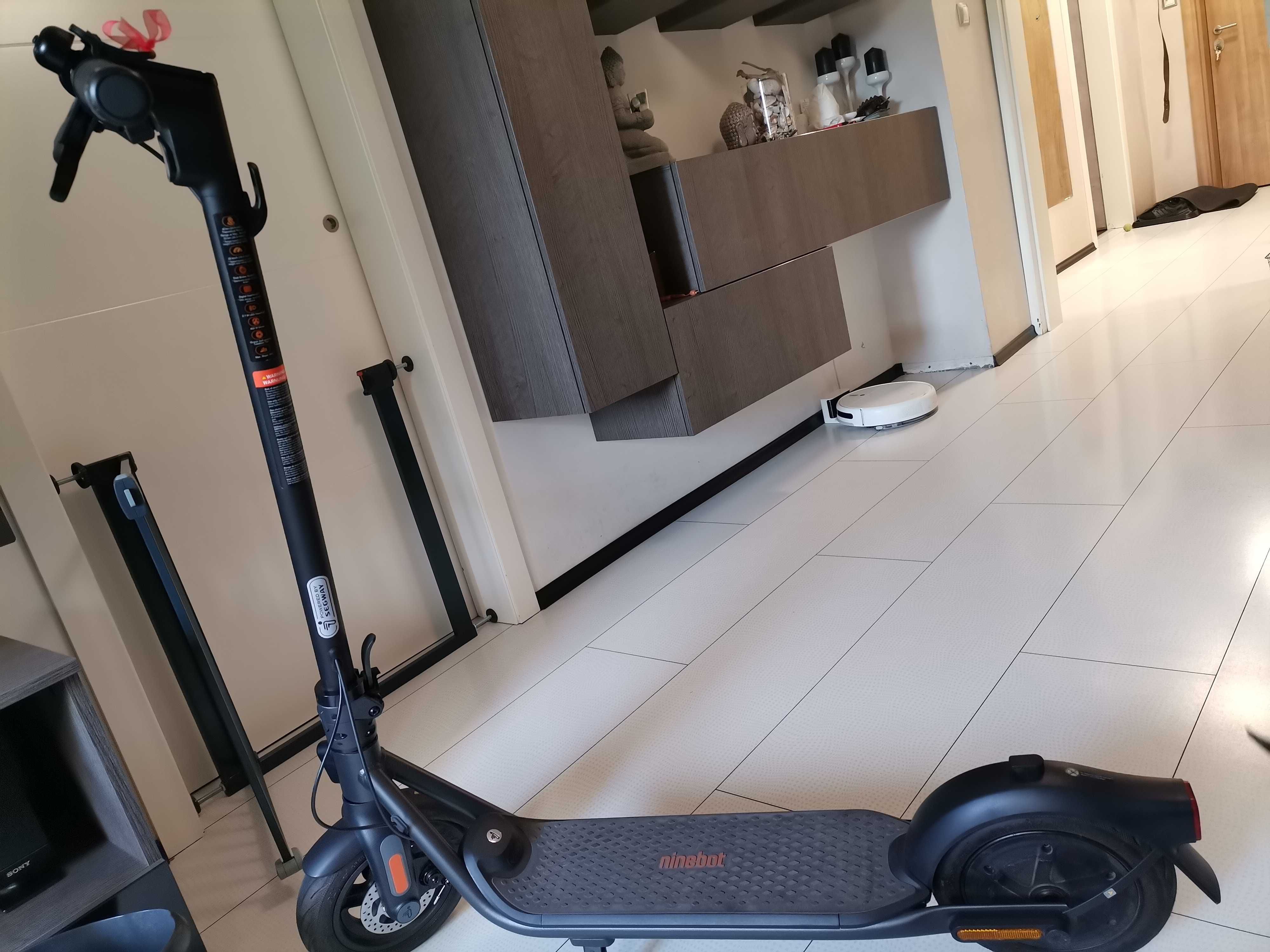 Електрически скутер тротинетка SEGWAY F2 ninebot