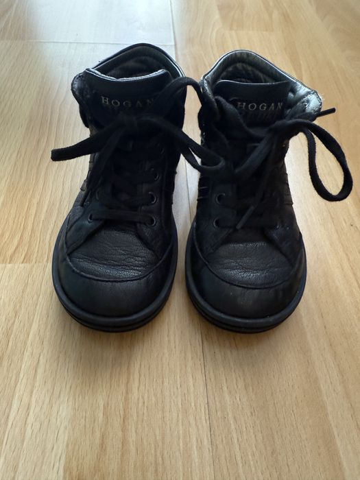Hogan детски обувки/маратонки 25 номер