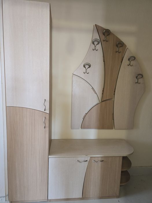 Портманто за коридор