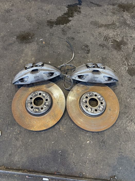 Предни спирачки bmw g11 g12 750xd бмв г11 г12 750хд спирачки